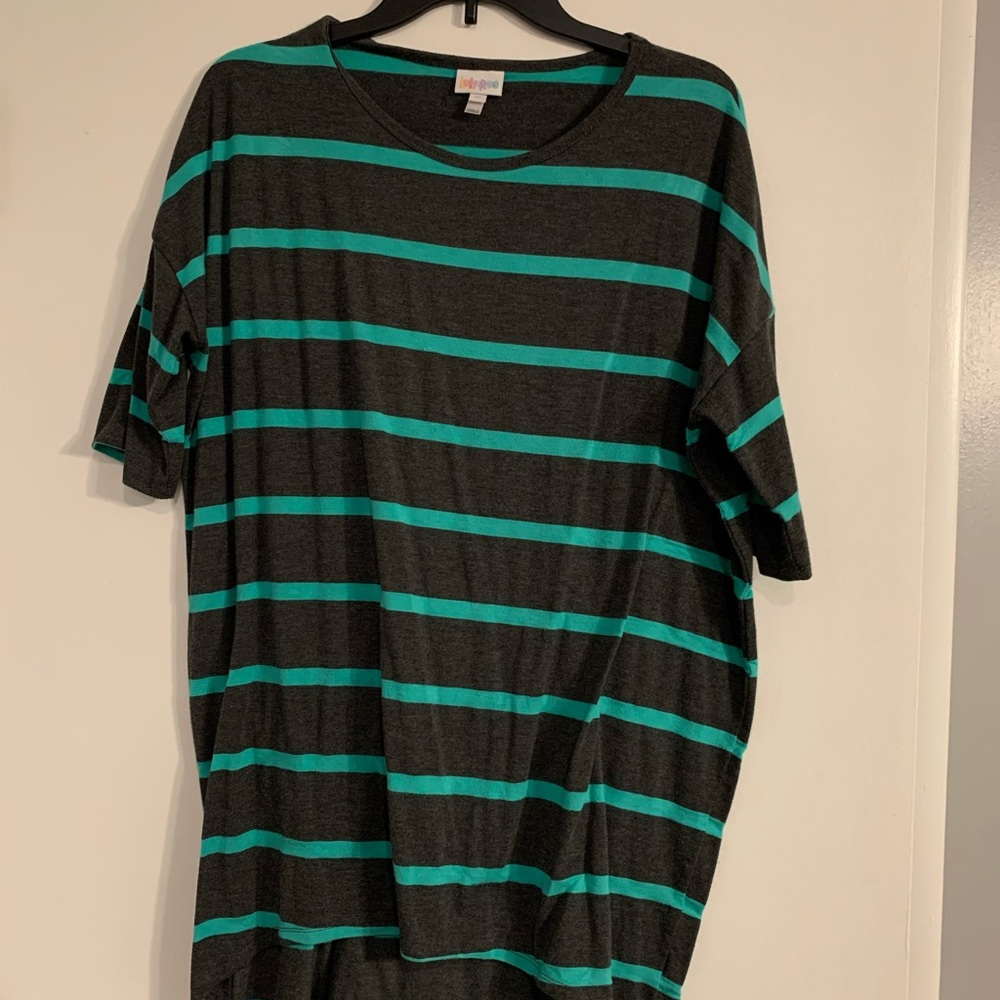 LuLaRoe medium Irma tunic EUC